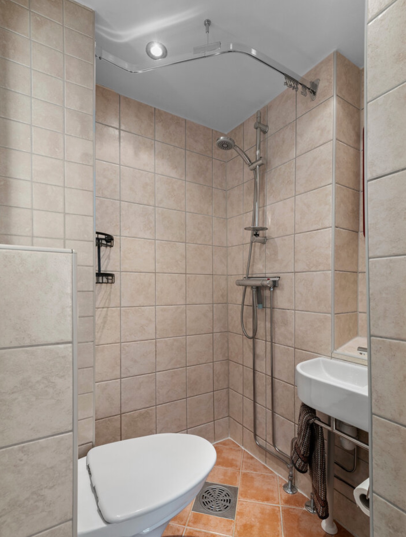 Stilrent og funksjonelt bad